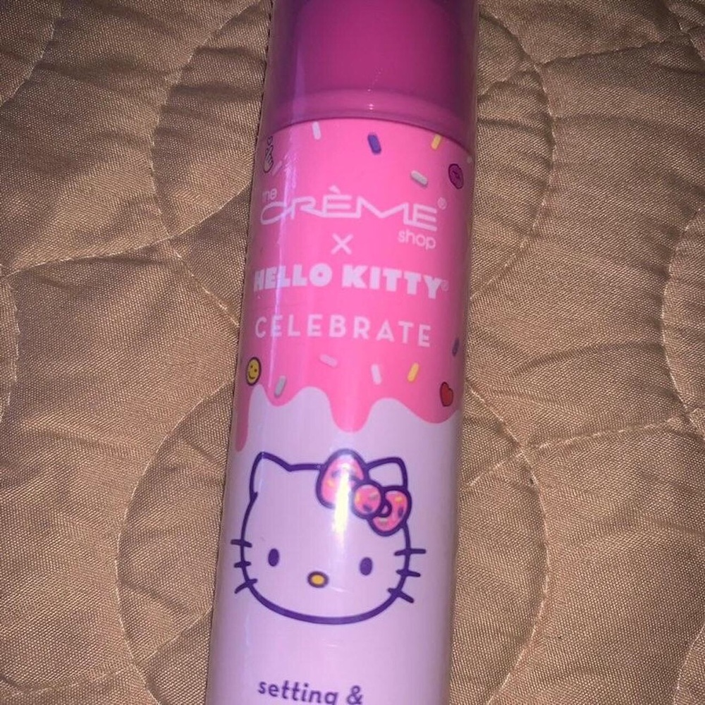HELLO KITTY RARE CREME SHOP SETTING SPRAY - Picture 2 of 4